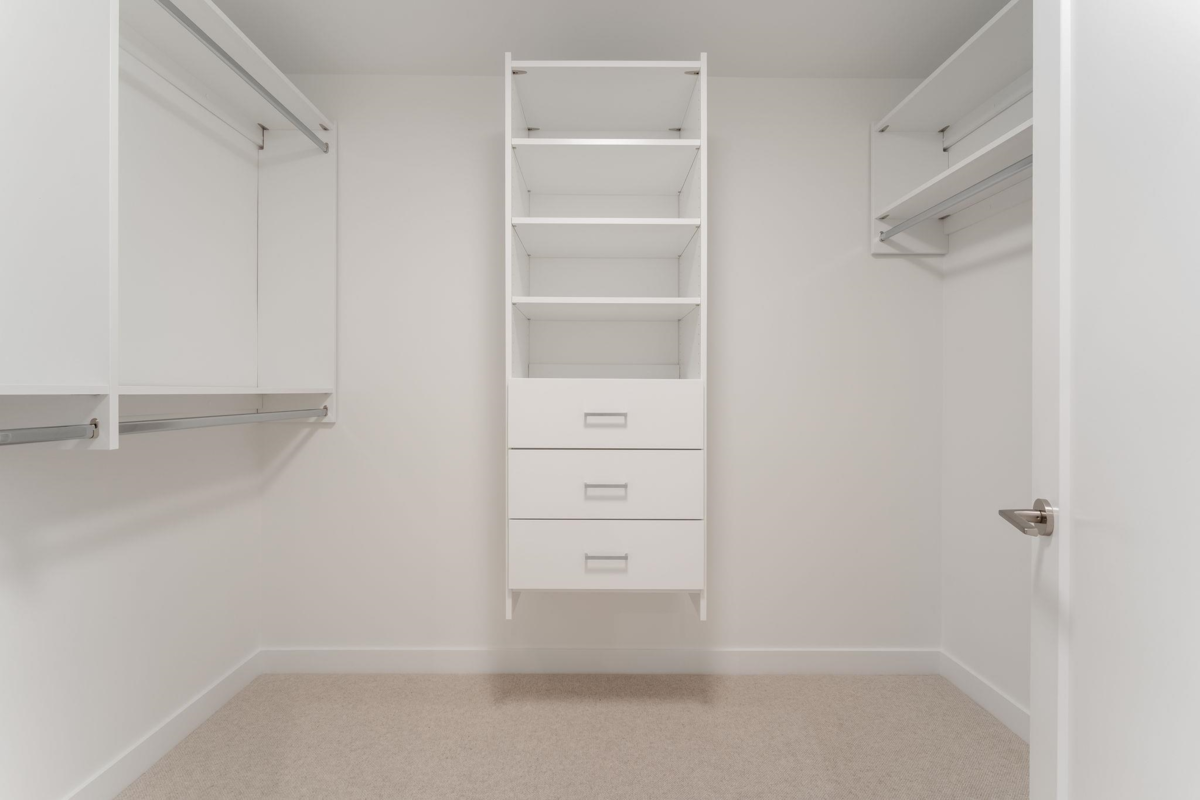 Breakfast Nook Photo of 6445 Harrow Avenue, Tsawwassen, BC