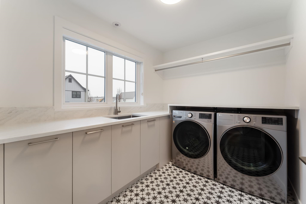 Primary Bedroom Photo of 6445 Harrow Avenue, Tsawwassen, BC