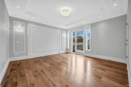 Entry Foyer Photo of 8560 Ryan Road, Richmond, BC