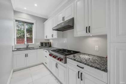 Mudroom Photo of 8560 Ryan Road, Richmond, BC