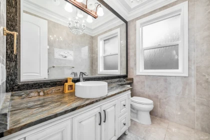 Primary Bathroom Photo of 8560 Ryan Road, Richmond, BC