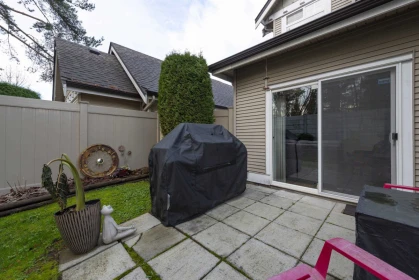 Front Yard Photo of 9 4811 Blair Drive, Richmond, BC
