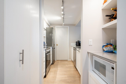 Breakfast Nook Photo of 2 973 W 7th Avenue, Vancouver, BC
