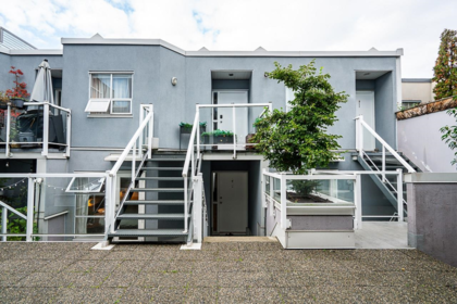 Mudroom Photo of 2 973 W 7th Avenue, Vancouver, BC