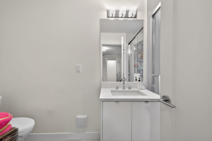 Entry Foyer Photo of 103 7947 209 Street, Langley, BC