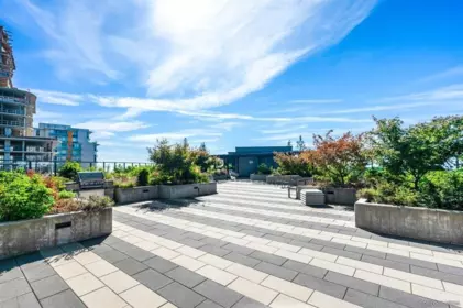 303 8850 University Crescent, Burnaby, BC, Burnaby — Apartment/Condo for sale