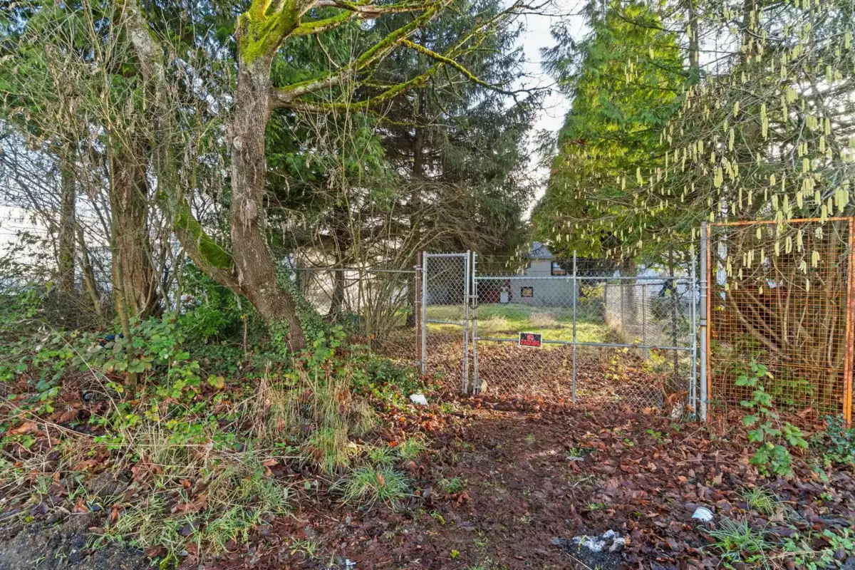 Kitchen Island Photo of 5263 Imperial Street, Burnaby, BC