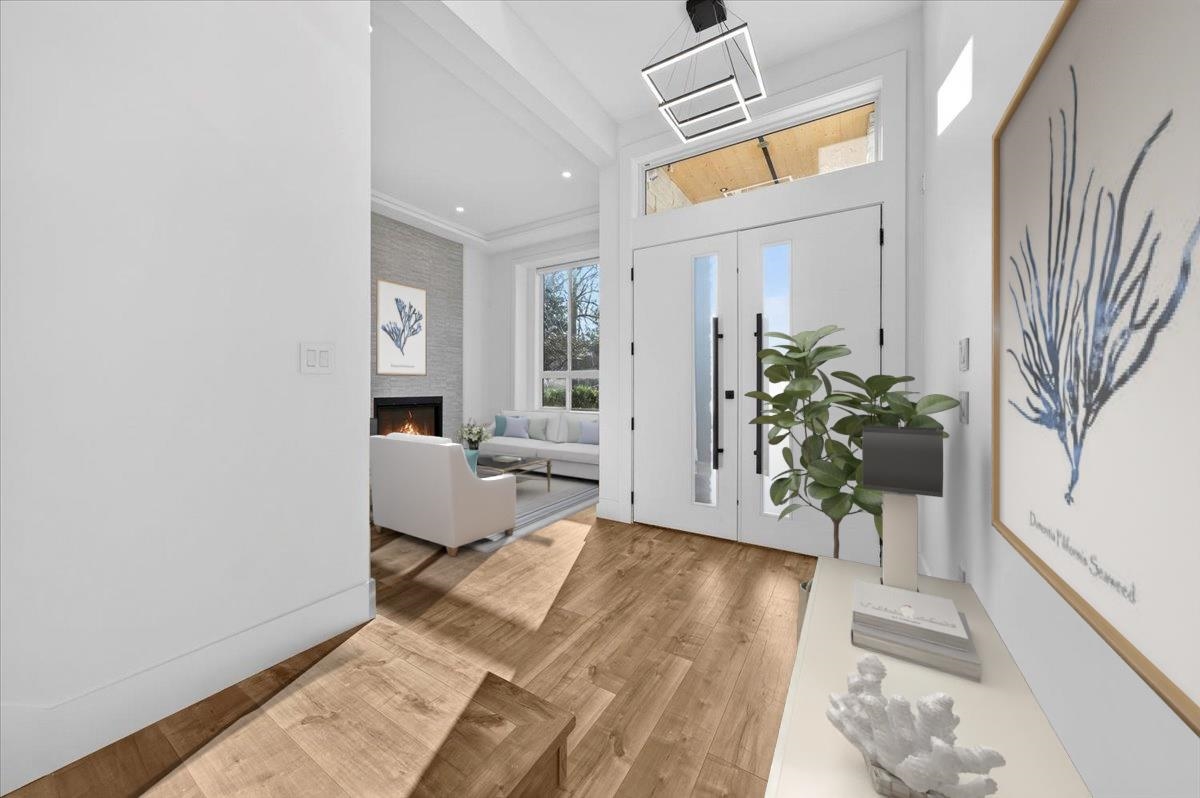 Dining Area Photo of 17317 103a Avenue, Surrey, BC