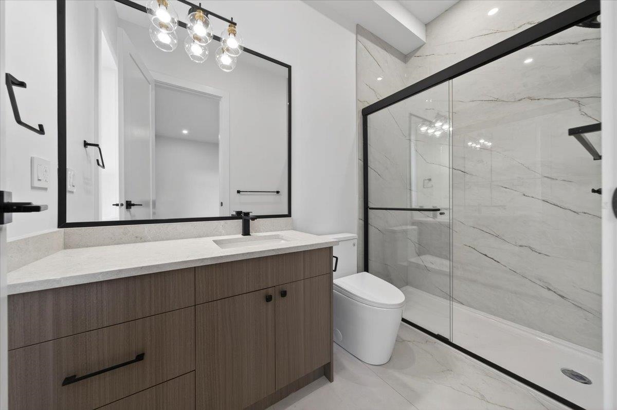 Staircase Photo of 17317 103a Avenue, Surrey, BC