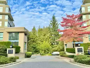 305 9232 University Crescent, Burnaby, BC, Burnaby — Apartment/Condo for sale