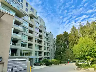 305 9232 University Crescent, Burnaby, BC, Burnaby — Apartment/Condo for sale