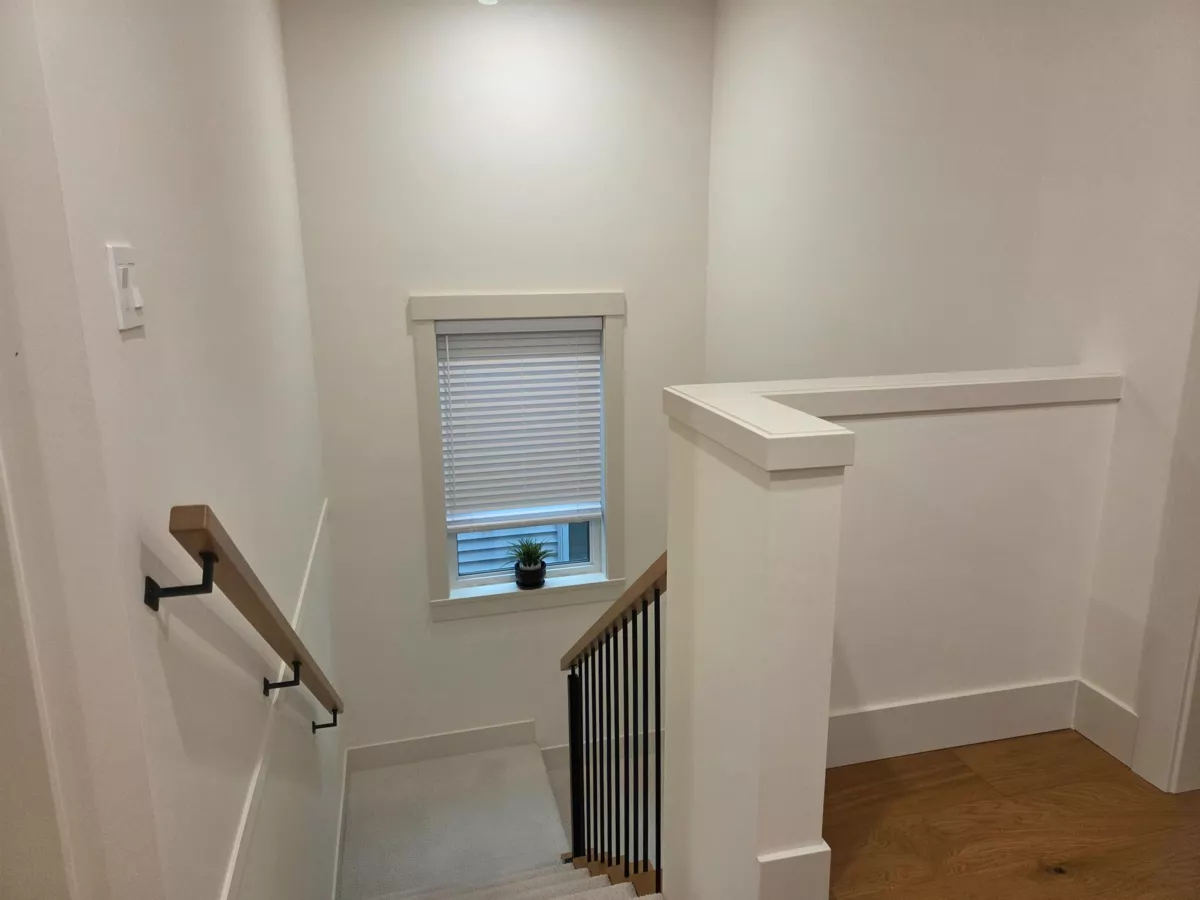 Powder Room Photo of 7477 197 Street, Langley, BC