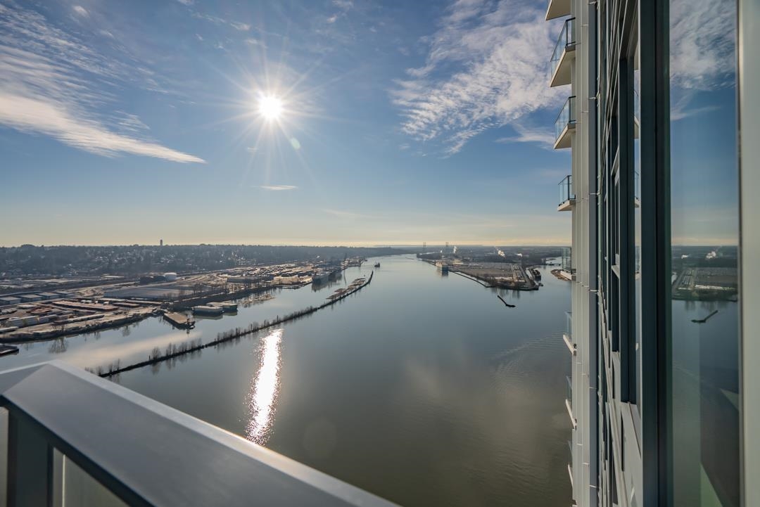 Exterior Rear Photo of 3907 680 Quayside Drive, New Westminster, BC