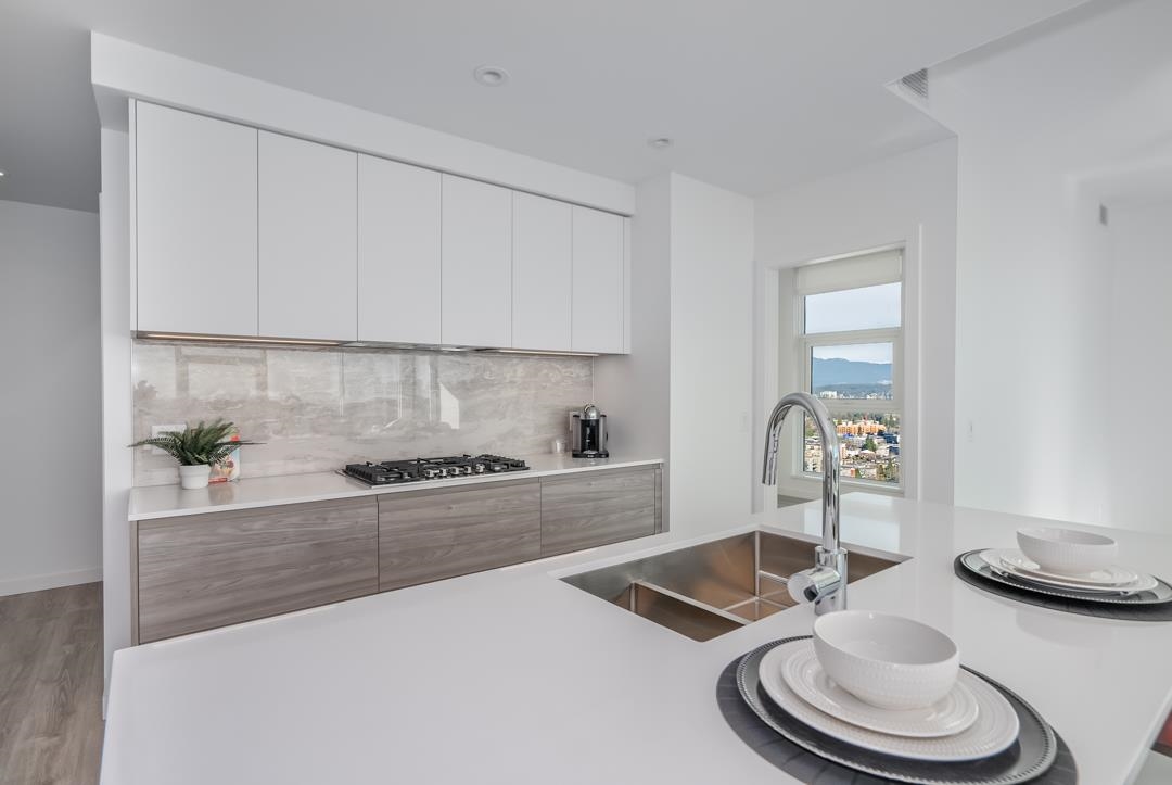 Primary Bathroom Photo of 3907 680 Quayside Drive, New Westminster, BC