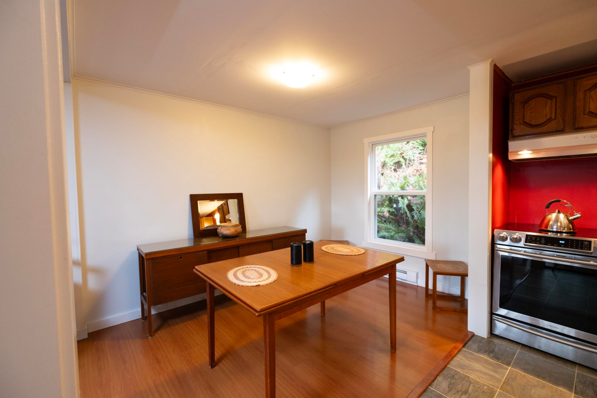 Dining Area Photo of 5863 Sandy Hook Road, Sechelt, BC
