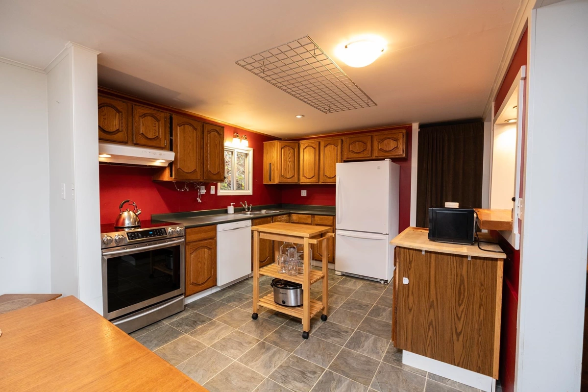 Kitchen Photo of 5863 Sandy Hook Road, Sechelt, BC