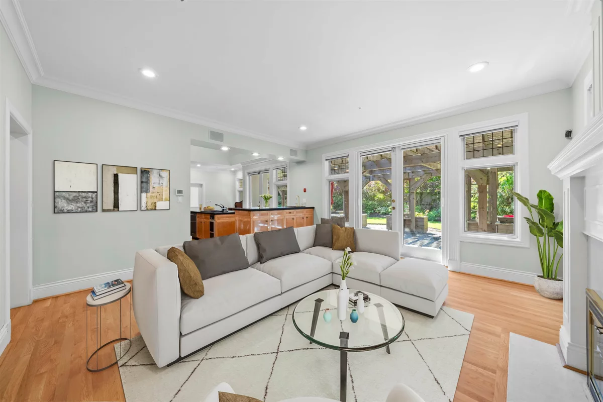 Exterior Rear Photo of 1323 The Crescent, Vancouver, BC