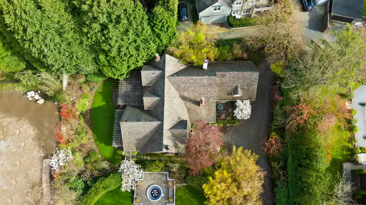 Staircase Photo of 1323 The Crescent, Vancouver, BC