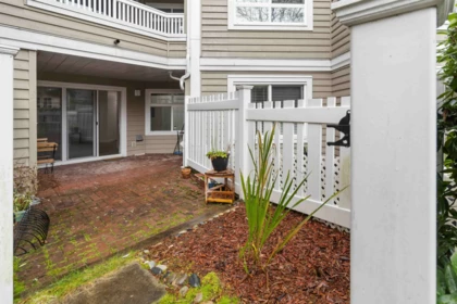 Office / Den Photo of 109 5500 Lynas Lane, Richmond, BC