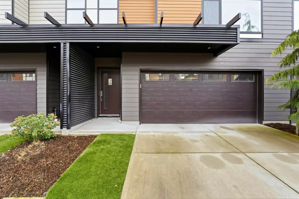 Neighborhood Park Photo Near 38 33209 Cherry Avenue, Mission, BC