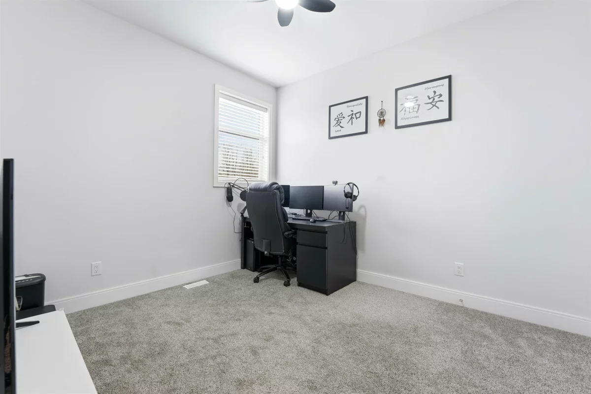 Swimming Pool Photo of 38 33209 Cherry Avenue, Mission, BC