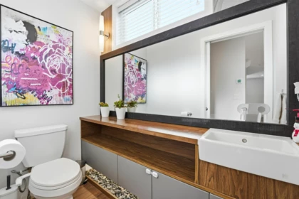 Guest Bathroom Photo of 38 33209 Cherry Avenue, Mission, BC