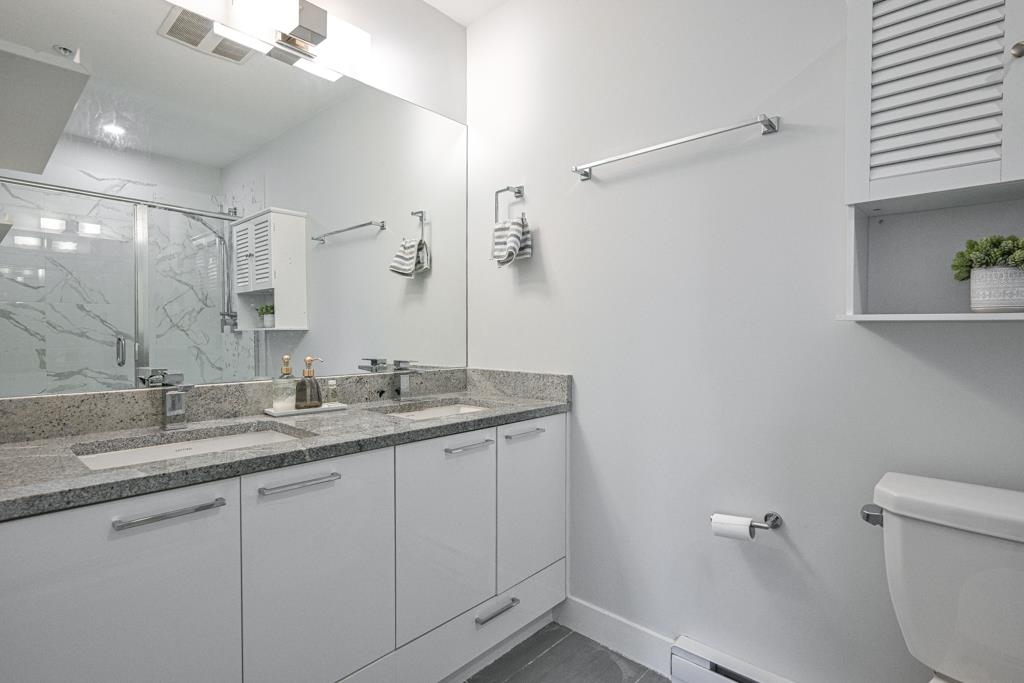 Breakfast Nook Photo of 503 20696 Eastleigh Crescent, Langley, BC