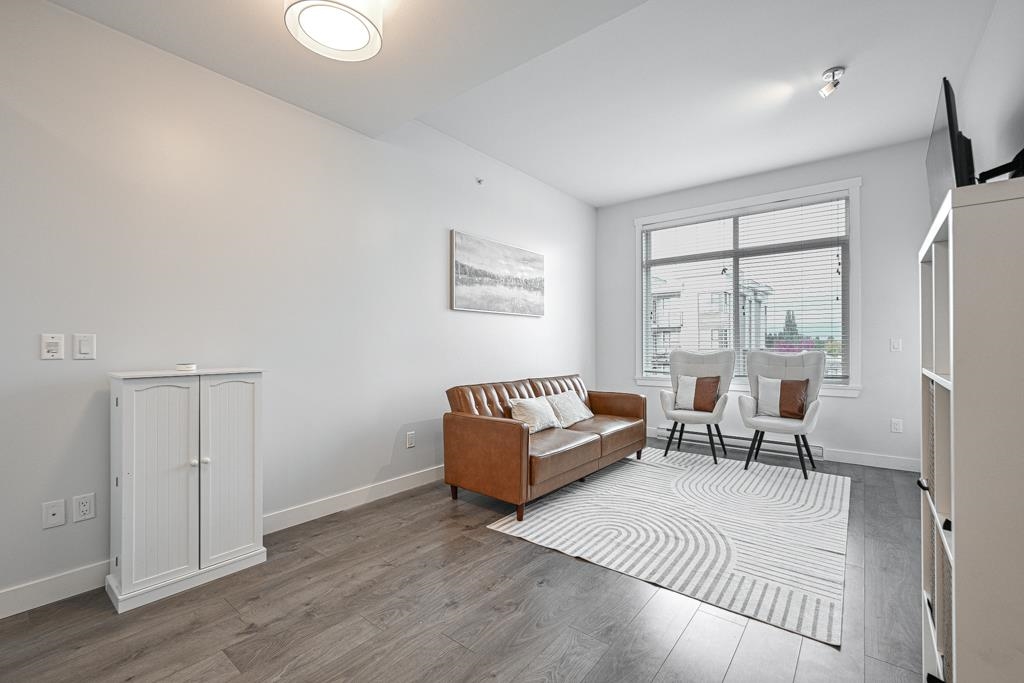Dining Area Photo of 503 20696 Eastleigh Crescent, Langley, BC