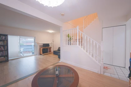 2 1170 Lansdowne Drive, Coquitlam, BC
