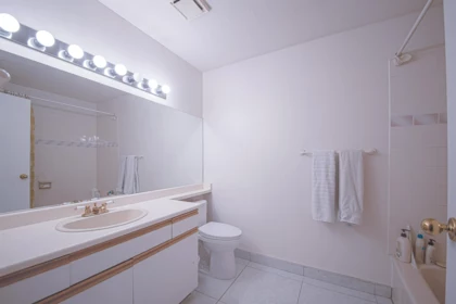 Guest Bathroom Photo of 2 1170 Lansdowne Drive, Coquitlam, BC