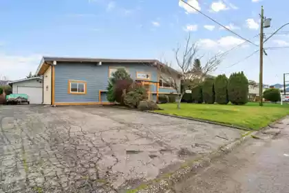 8762 Butchart Street, Chilliwack, BC, Chilliwack — Single Family Residence for sale