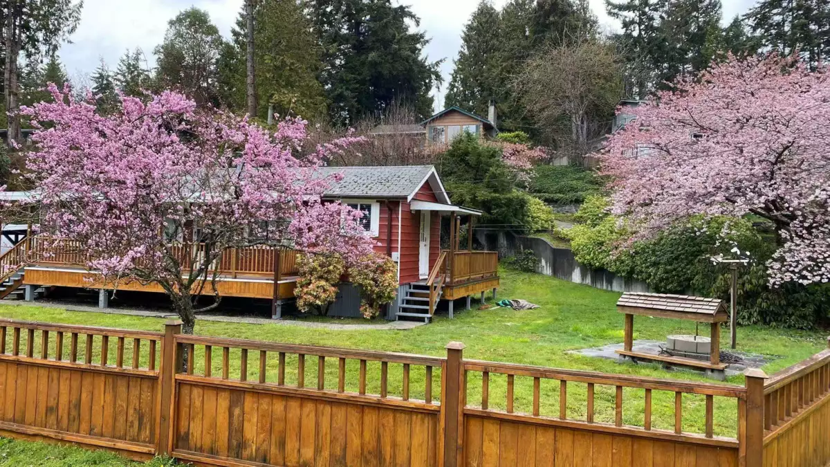 Living Room Photo of 4598 Whitaker Road, Sechelt, BC