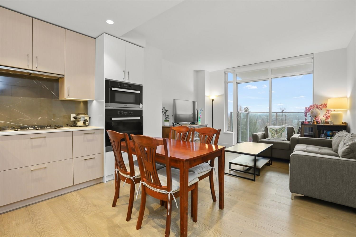 Dining Area Photo of 704 1675 Lions Gate Lane, North Vancouver, BC