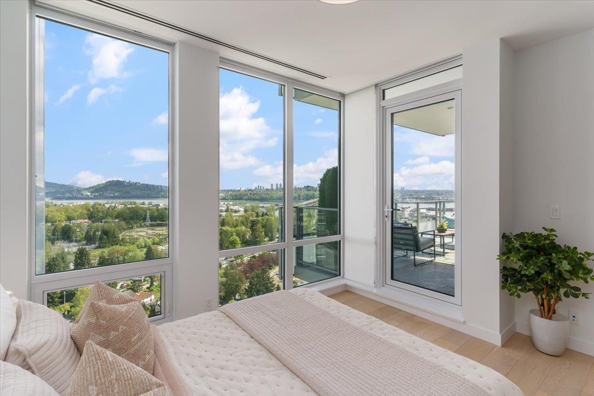 Backyard Photo of 2404 1500 Fern Street, North Vancouver, BC