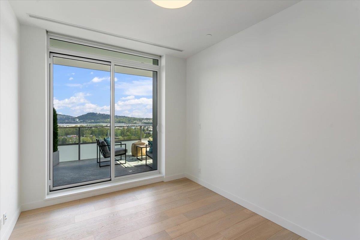 Garden / Landscaping Photo of 2404 1500 Fern Street, North Vancouver, BC