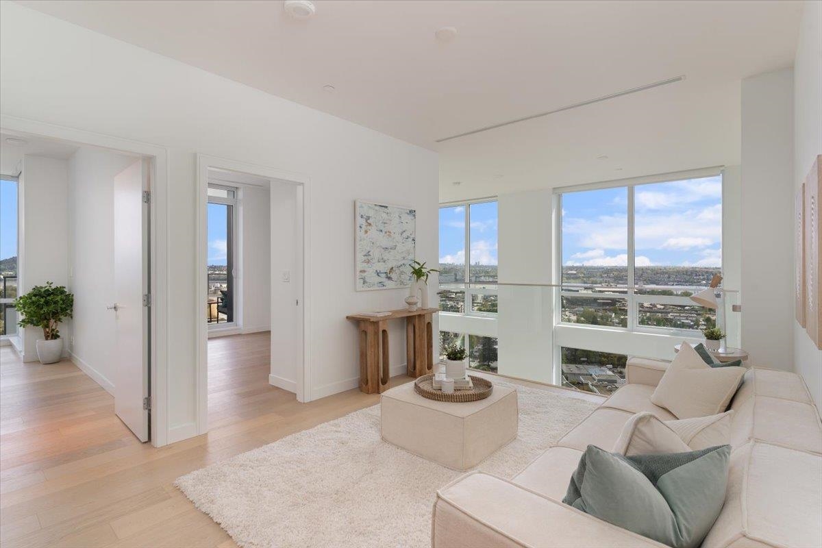 Mudroom Photo of 2404 1500 Fern Street, North Vancouver, BC
