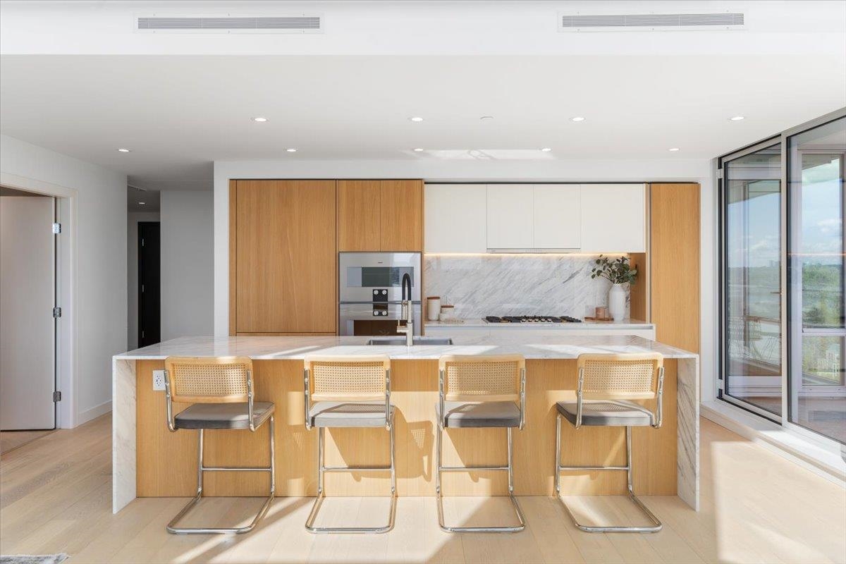 Pantry Photo of 2404 1500 Fern Street, North Vancouver, BC