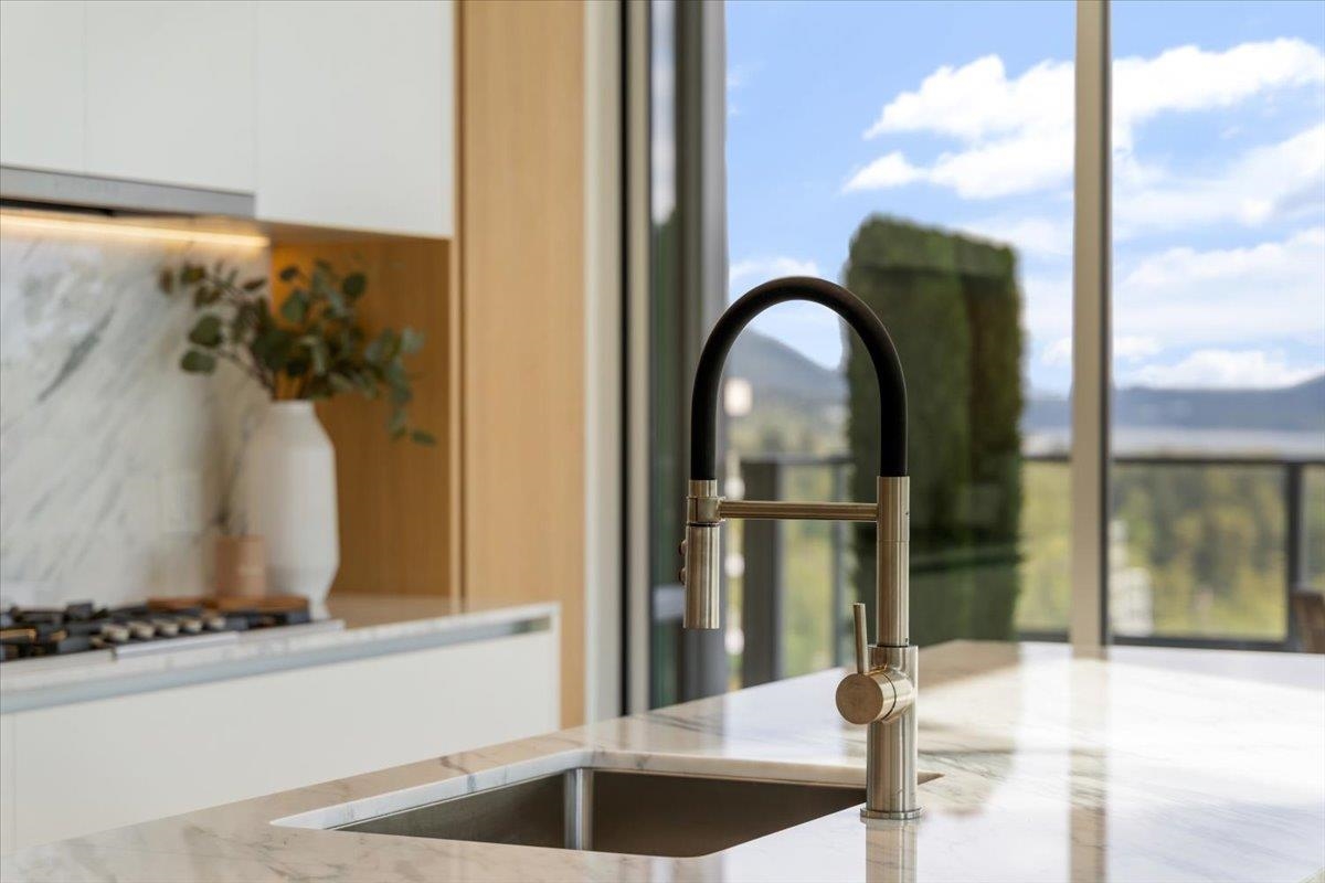 Primary Bedroom Photo of 2404 1500 Fern Street, North Vancouver, BC