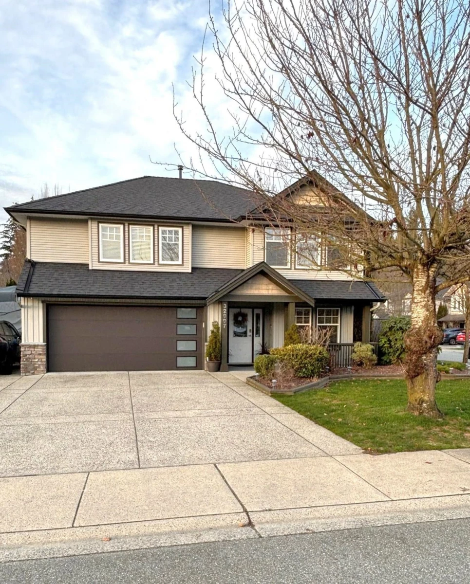 Exterior Rear Photo of 32997 Desbrisay Avenue, Mission, BC