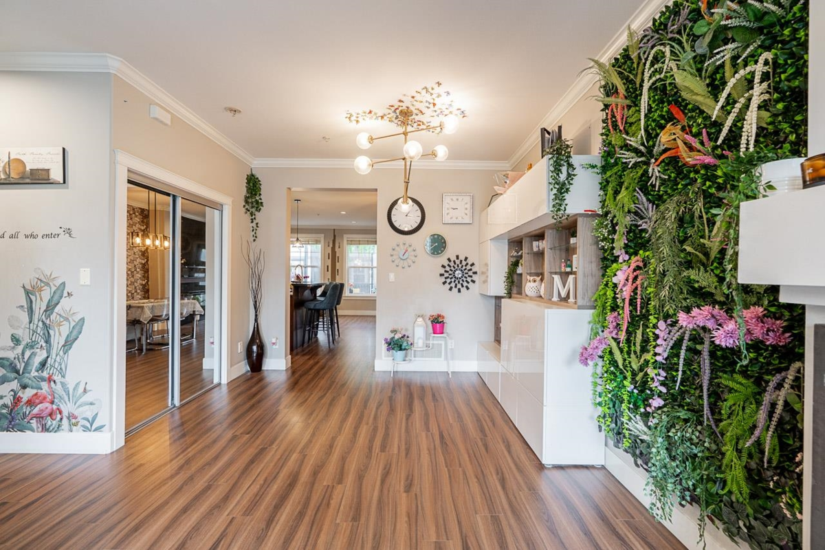 Breakfast Nook Photo of 21123 80 Avenue, Langley, BC