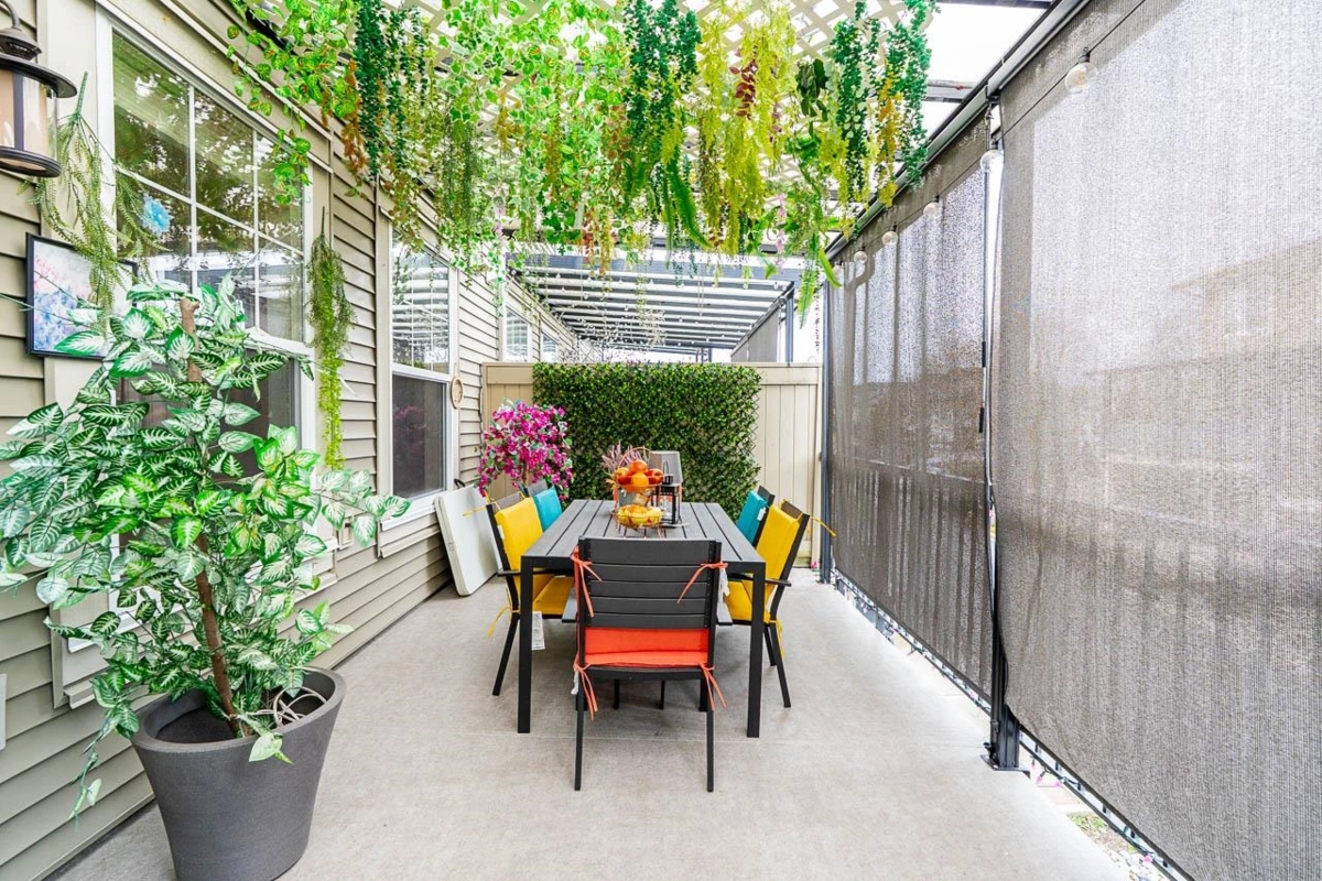 Mudroom Photo of 21123 80 Avenue, Langley, BC
