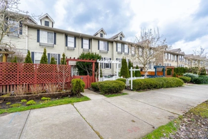 21123 80 Avenue, Langley, BC, Willoughby Heights — 3 bed row house (non-strata) for sale