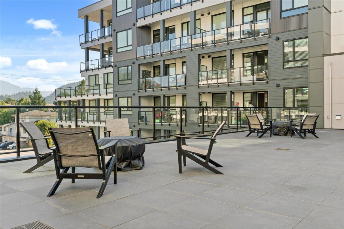 Garden / Landscaping Photo of 408 45757 Watson Road, Chilliwack, BC