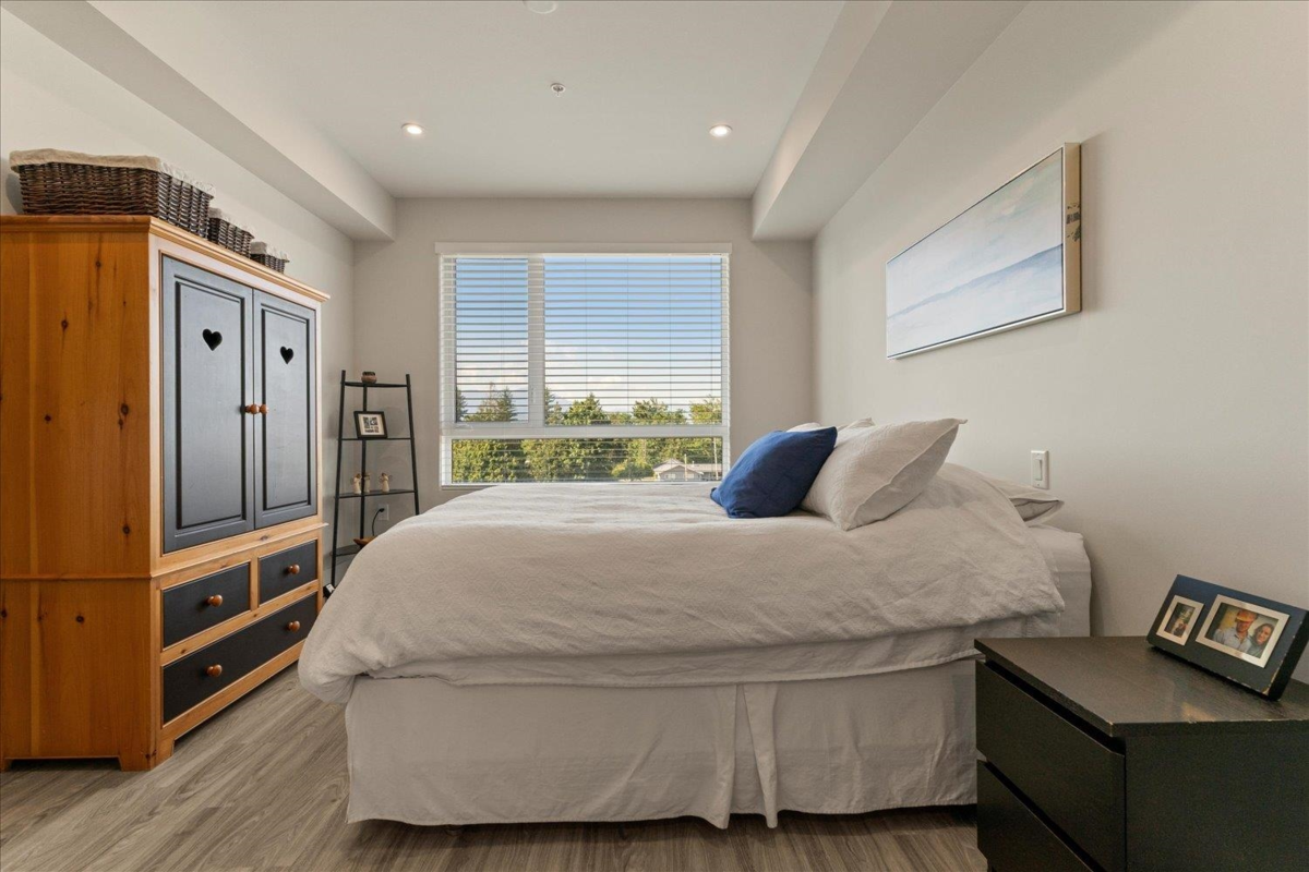 Hallway Photo of 408 45757 Watson Road, Chilliwack, BC