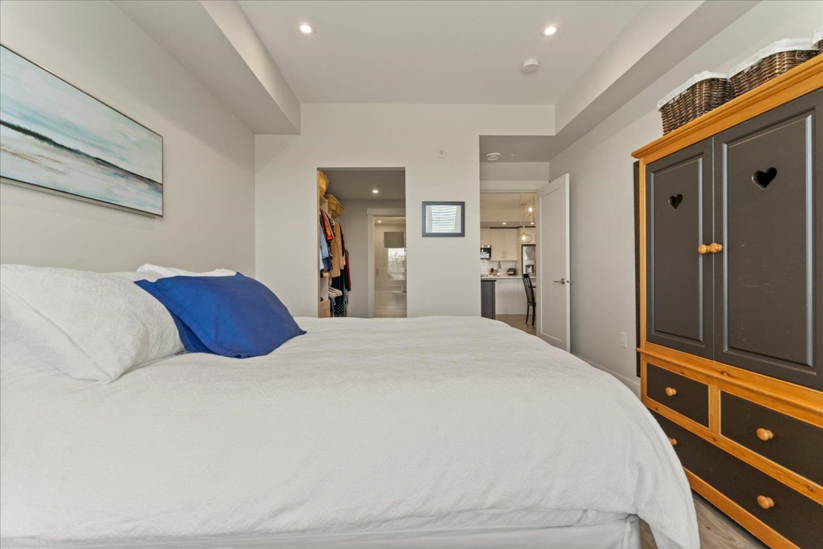 Staircase Photo of 408 45757 Watson Road, Chilliwack, BC