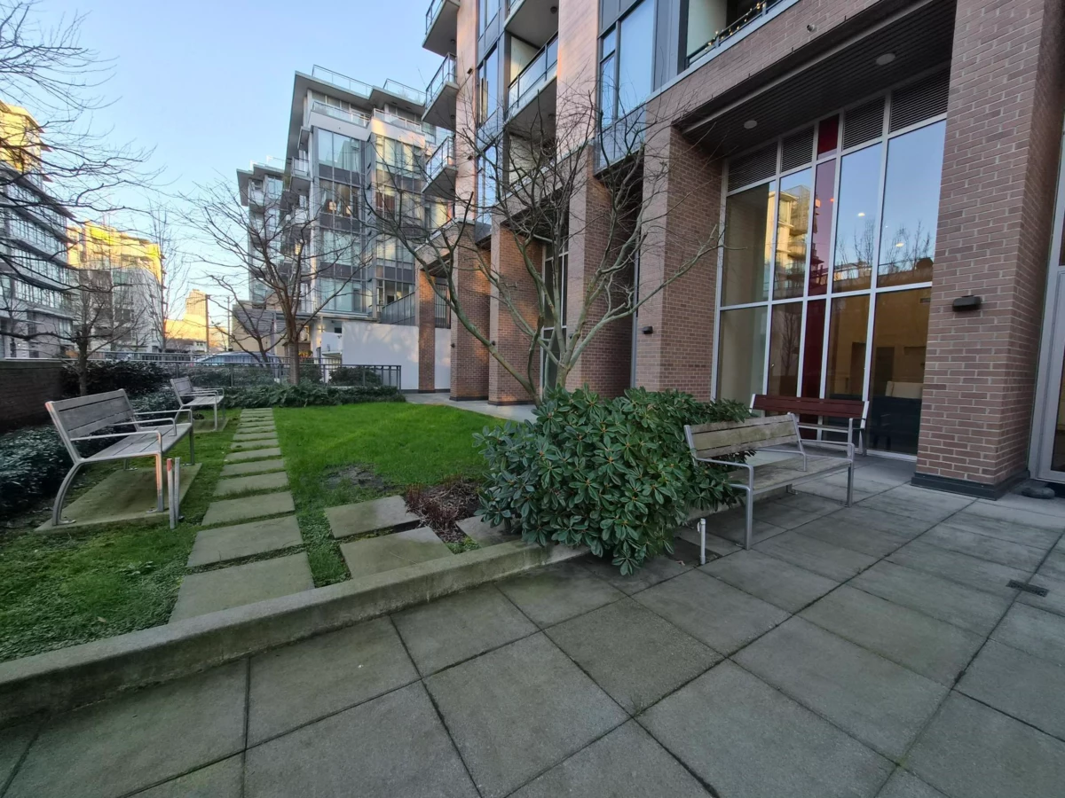Aerial View of 317 2033 W 10th Avenue, Vancouver, BC