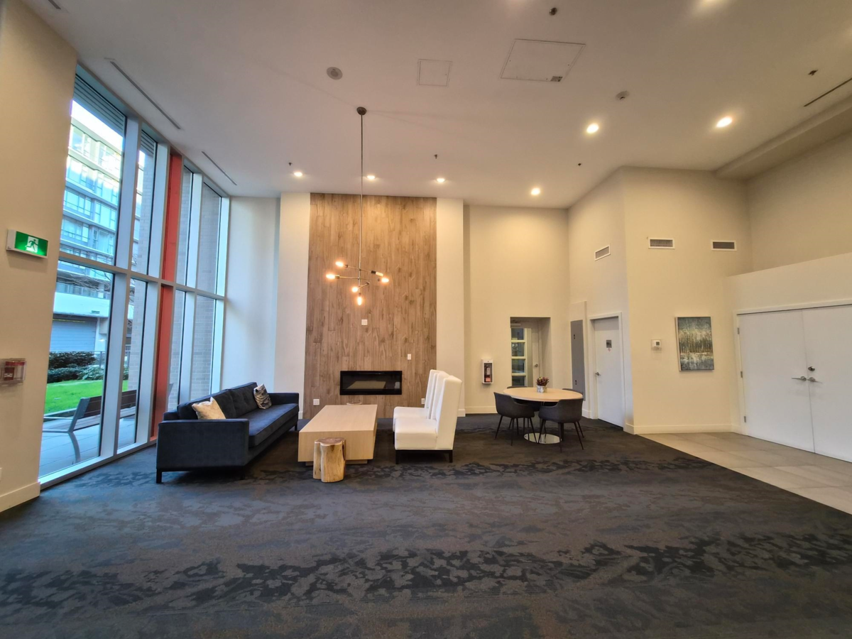 Front Yard Photo of 317 2033 W 10th Avenue, Vancouver, BC