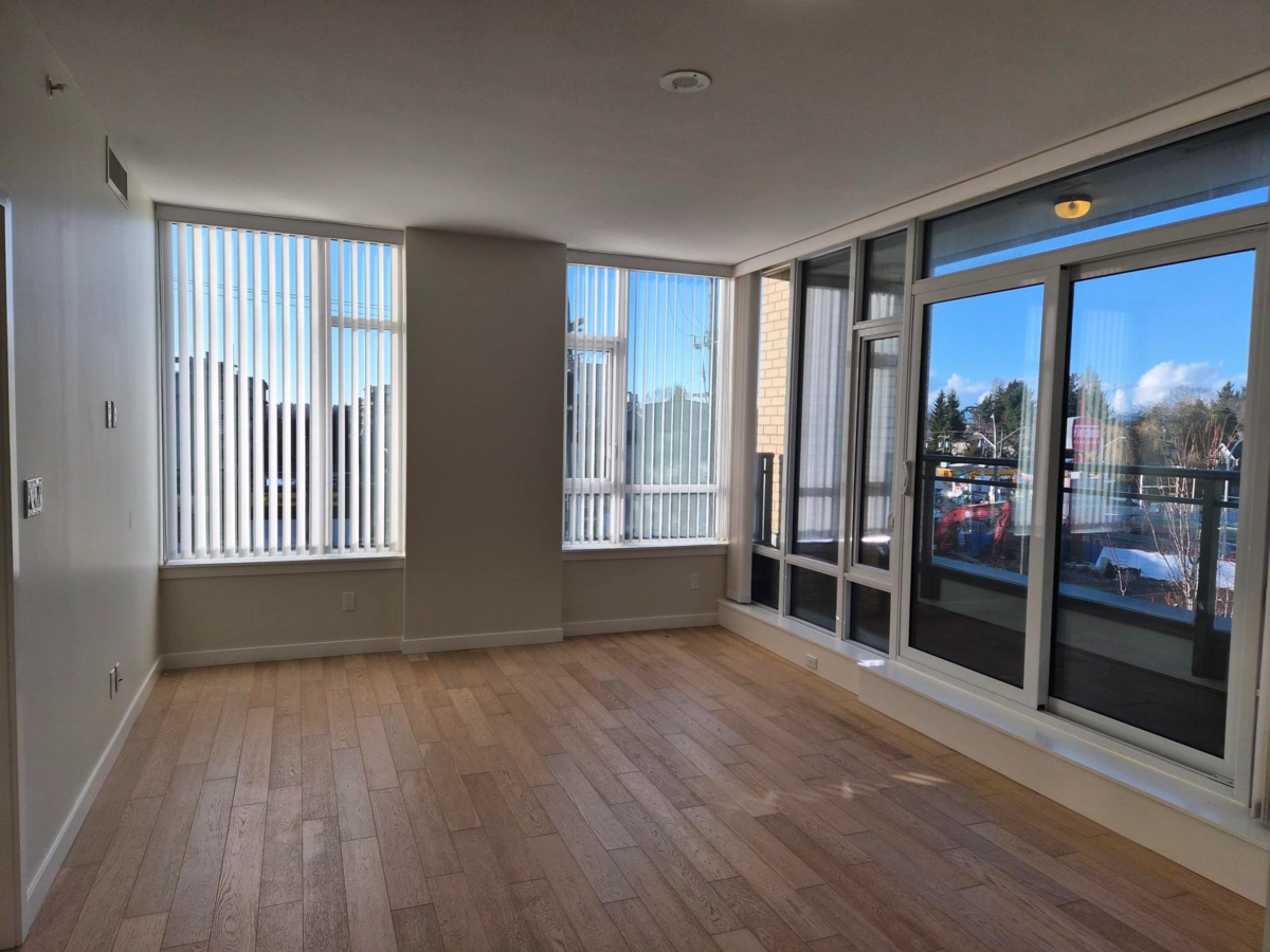 Guest Bathroom Photo of 317 2033 W 10th Avenue, Vancouver, BC