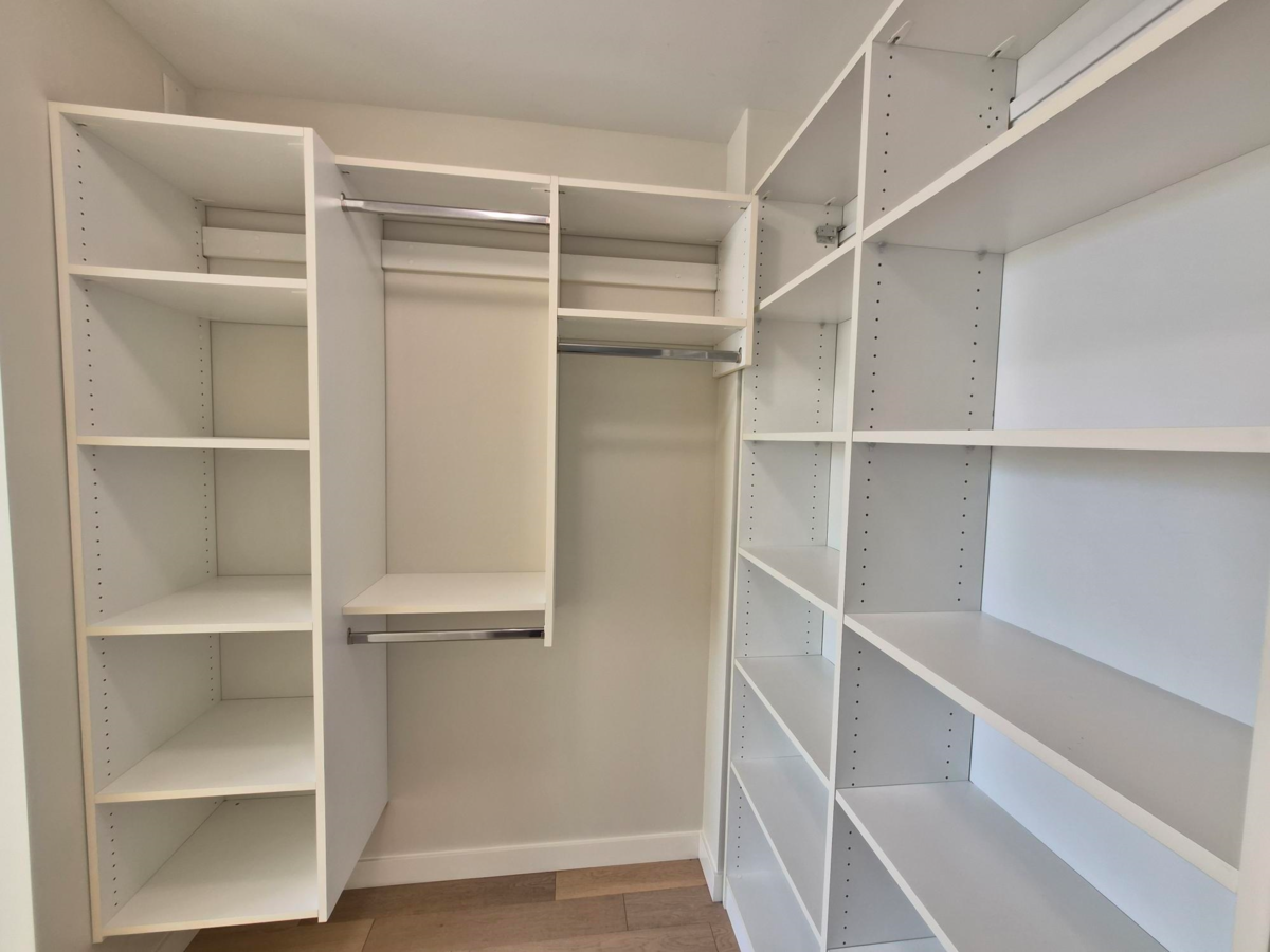 Kitchen Photo of 317 2033 W 10th Avenue, Vancouver, BC