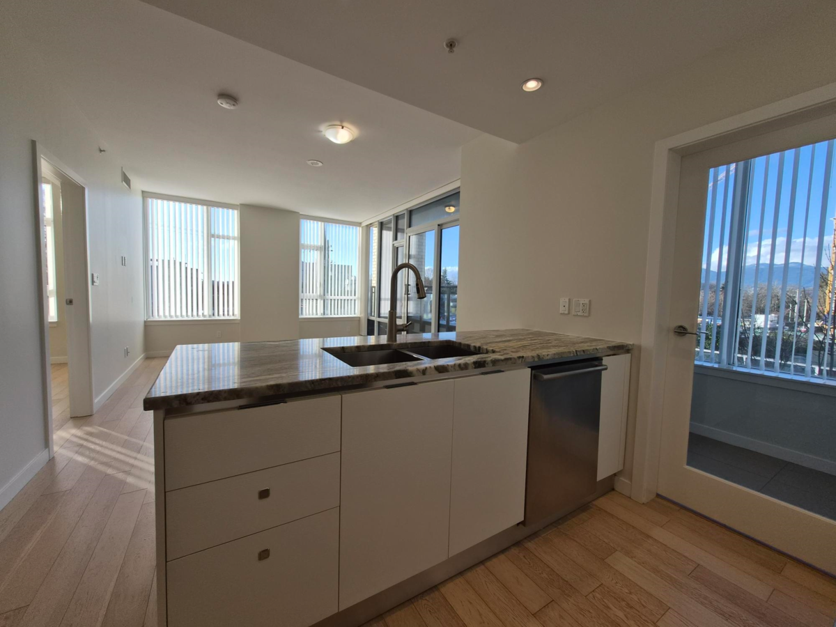 Powder Room Photo of 317 2033 W 10th Avenue, Vancouver, BC